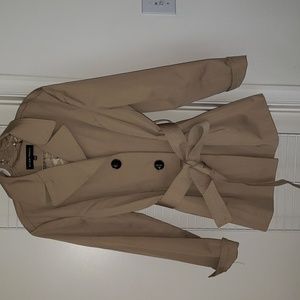 Ellen Tracy Trench coat